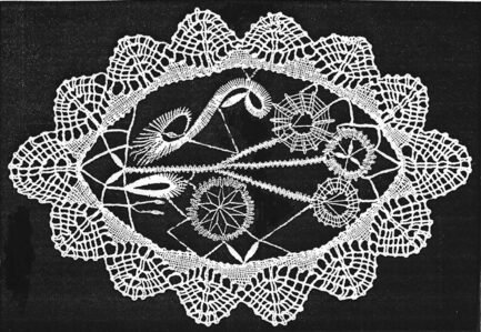 Bobbin lace pattern “Oval Lace Doily with Plants” – overview